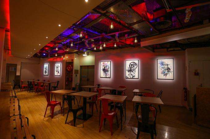 La Grande Surface - Galerie Festive : inclassable et fascinante