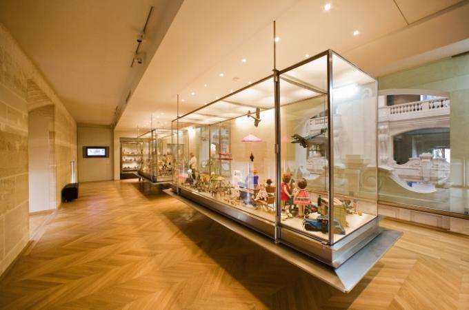 Musee Arts Decoratifs Paris , l'art enchante le réel