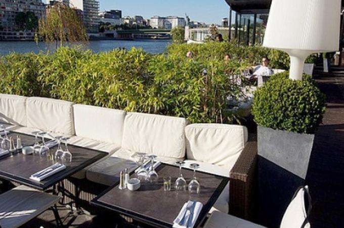 Savourer l'été à la Plage parisienne-Restaurant