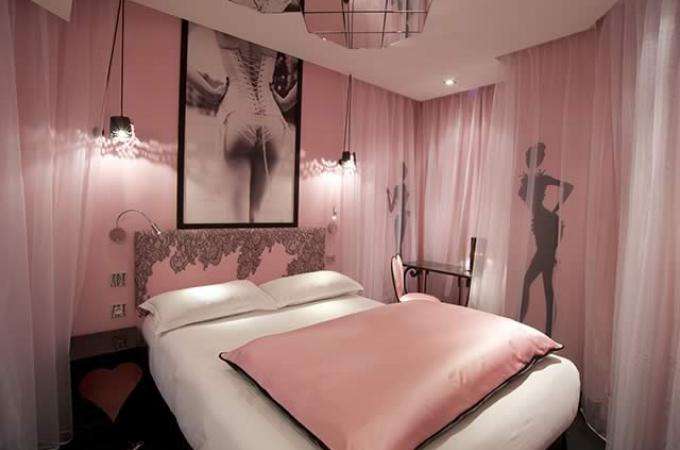 7 péchés capitaux en un seul hôtel