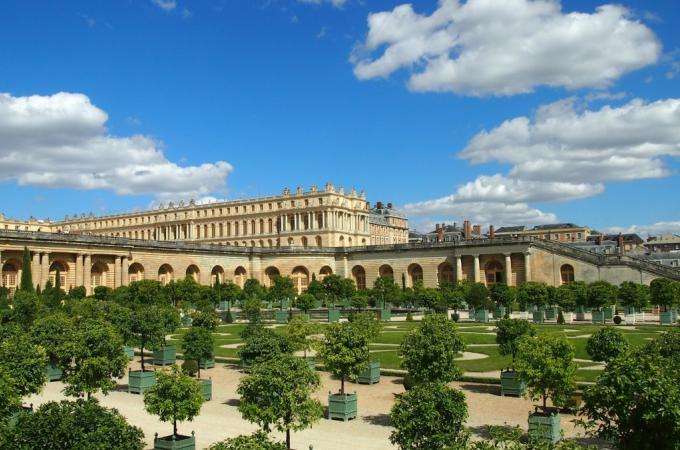 La féerie incomparable des grandes eaux nocturnes de Versailles