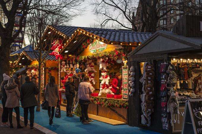 Marché de Noël, au pays des petits chalets en bois 